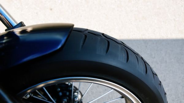 Top 5 pneus moto 130 80 R17 pour une adhérence optimale